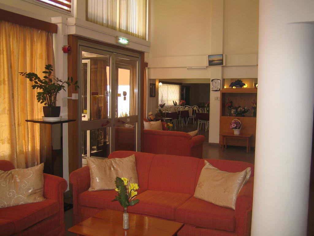 Onisillos Hotel Larnaca Luaran gambar